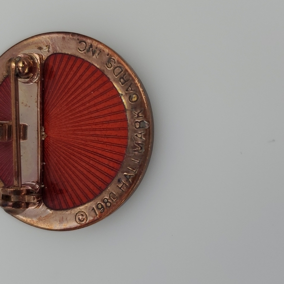 1980 Hallmark Cards Red Rose Brooch or Pendant - Picture 3 of 6